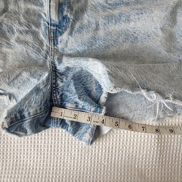 American Eagle Waist Stretch Distressed Hi Rise Size 18 Denim Shorts - Picture 4 of 9